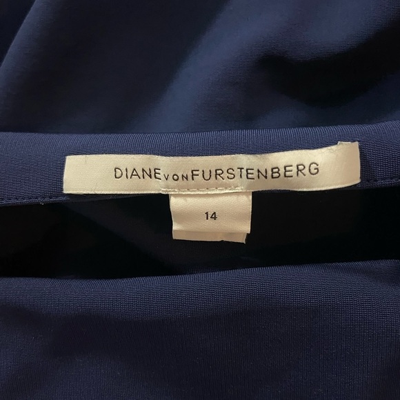 Diane Von Furstenberg Audrina Zipper Stretch Dress - Picture 8 of 11